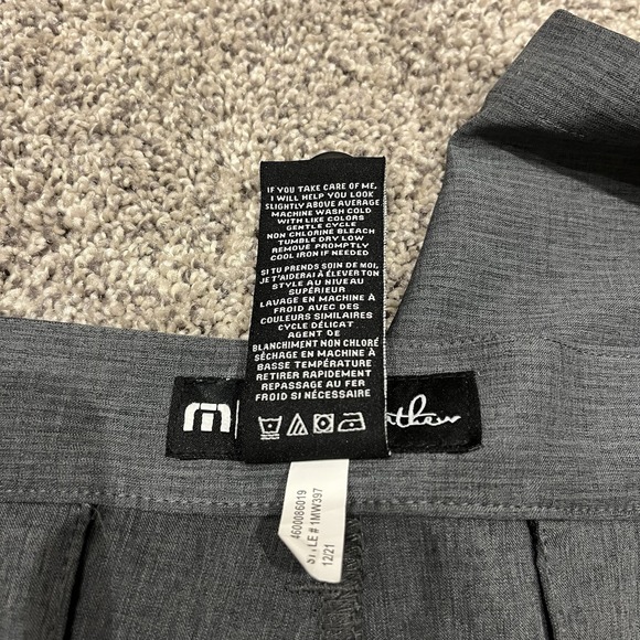 Travis Mathew Stretch Golf Shorts Mens Sz 34 Dark Charcoal Gray Pinstriped - Picture 8 of 8